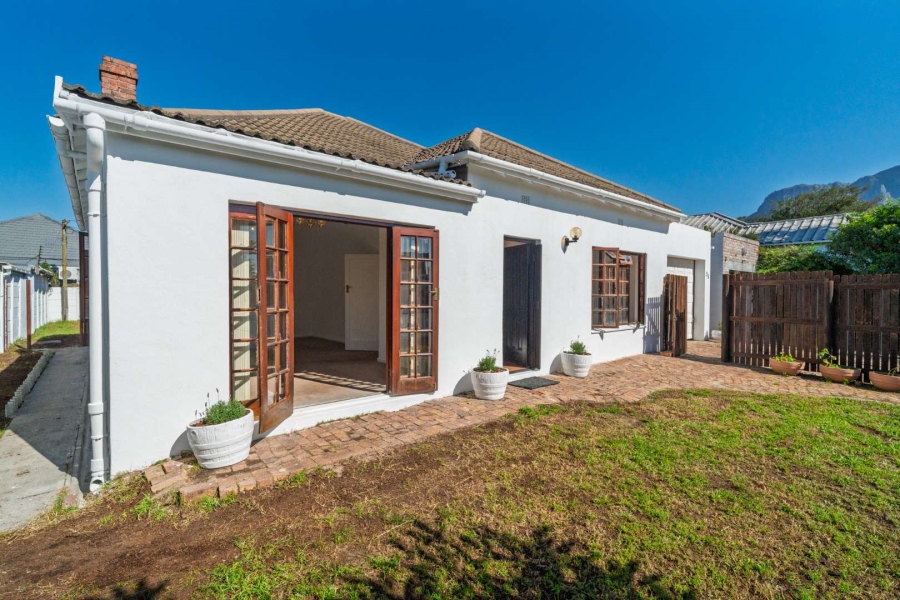 4 Bedroom Property for Sale in Claremont Western Cape